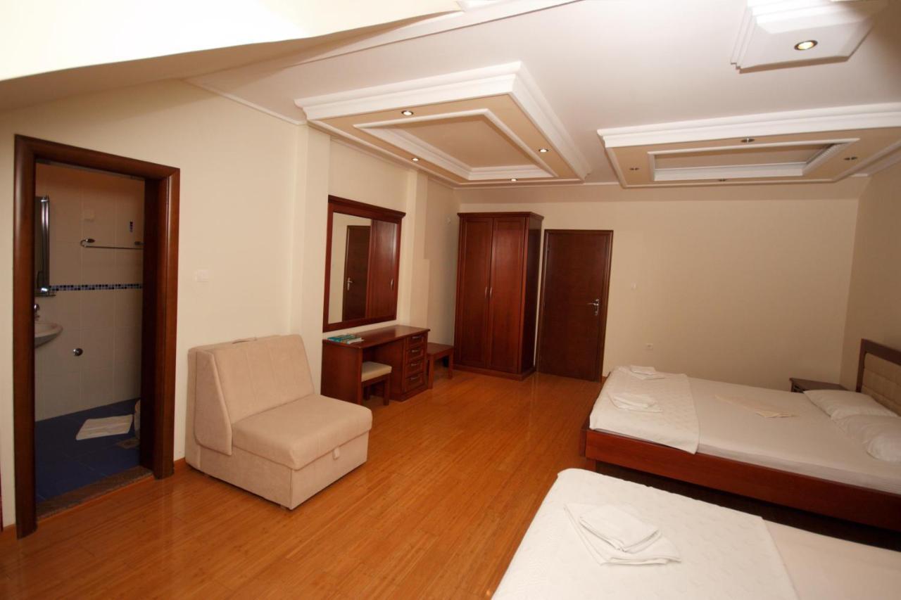 הרצג-נובי Hotel Rr מראה חיצוני תמונה