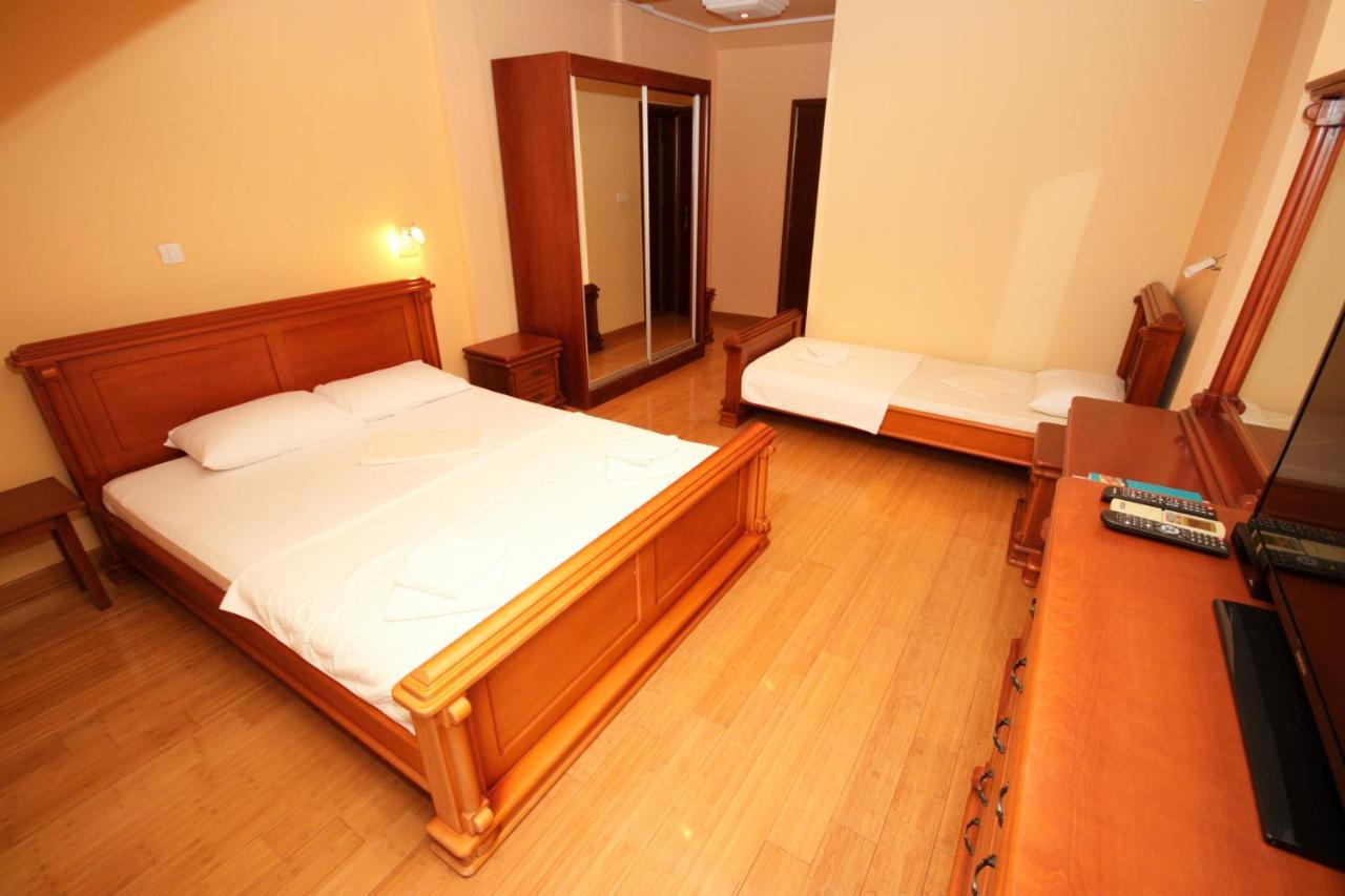הרצג-נובי Hotel Rr מראה חיצוני תמונה