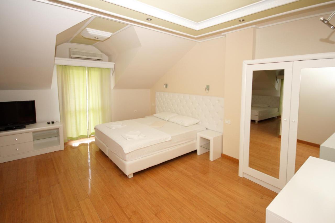 הרצג-נובי Hotel Rr מראה חיצוני תמונה