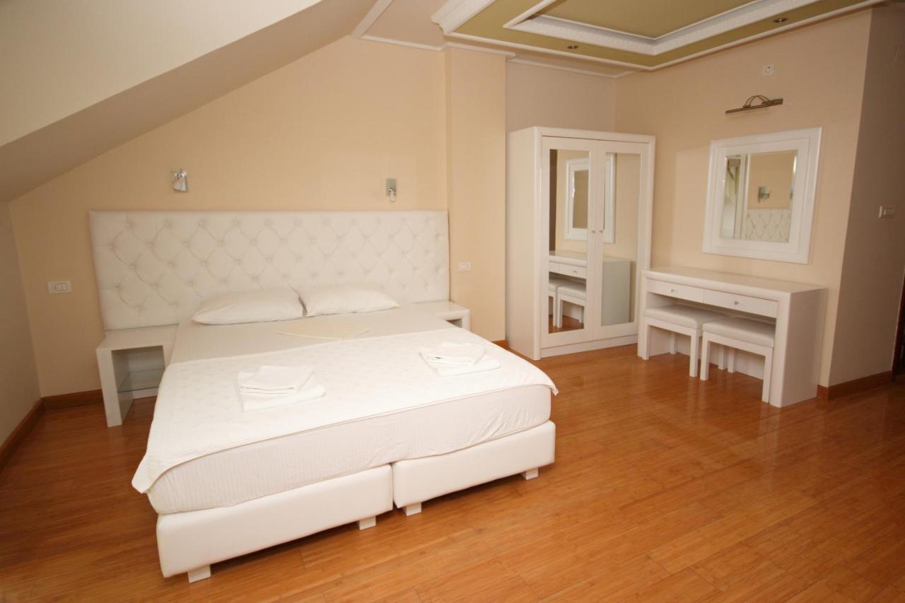 הרצג-נובי Hotel Rr מראה חיצוני תמונה