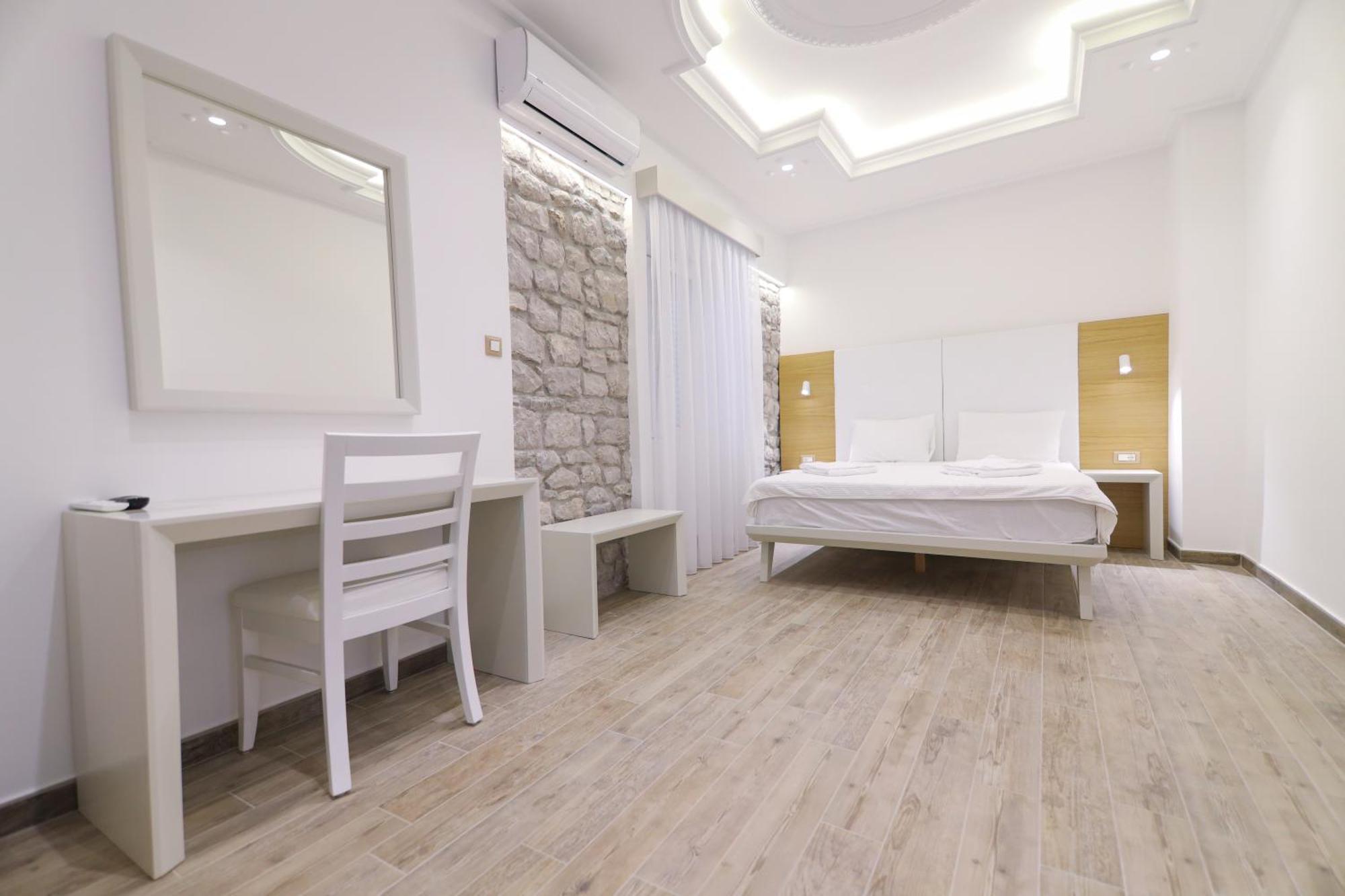 הרצג-נובי Hotel Rr מראה חיצוני תמונה